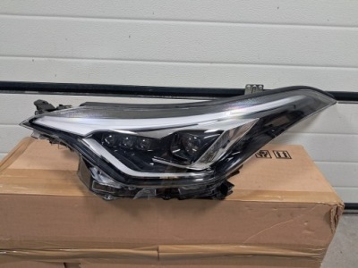 Toyota c-hr chr i lift 20- лампа права перед full led 81130-f4281 idealna фото №1