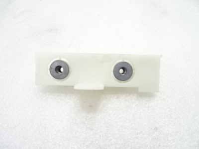 Ds7 напрямна кронштейн крила лівий передній новий фото №1