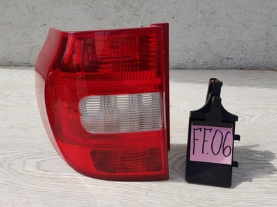 FARO PARTE TRASERA SKODA YETI 5L0945095  