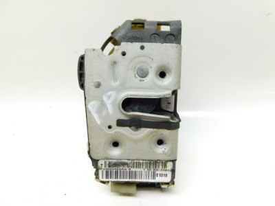 Замок правый перед 4pin p04589422ag - jeep compass i lift 11-16 eu фото №1