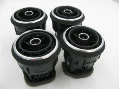 Audi a3 8v0 решітка обдув консолі 8v0820901 фото №1