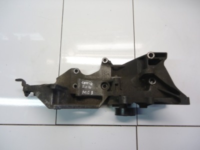 Vw crafter 2.0tdi кронштейн генератора 03l903143l фото №1