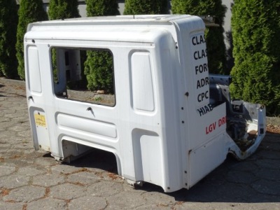 Daf cf 85 01-13 euro 5 четверть блок двигателя обшивка bok правый задняя фото №1