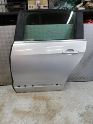 Peugeot 5008 i 1 09-17r двері ліва задні лівий задня фото №1