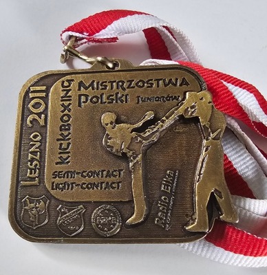 MEDAL MISTRZOSTWA POLSKI JUNIORÓW W KICKBOXINGU LESZNO 2011