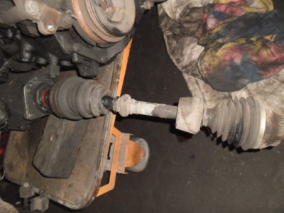 Привідний вал ліва права vw sharan ford galaxy 96-00 1.9 tdi фото №1