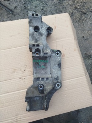 Кронштейн генератора seat alhambra 1.9 tdi 045903143c фото №1