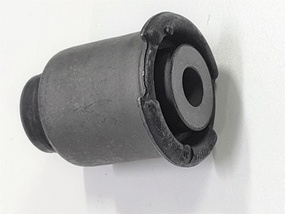 Втулка рычага передний нижний land range discovery iii iv 3 4 nowa оригинальный номер фото №1