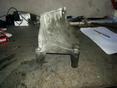 Corsa c combo - кронштейн двигателя 9127489 фото №1