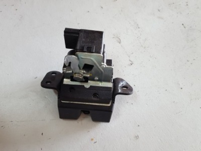 Hyundai ix35 10-16r замок крышки багажника задняя фото №1