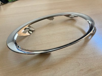 Renault megane рамка протитуманної фари права 261a28957r фото №1