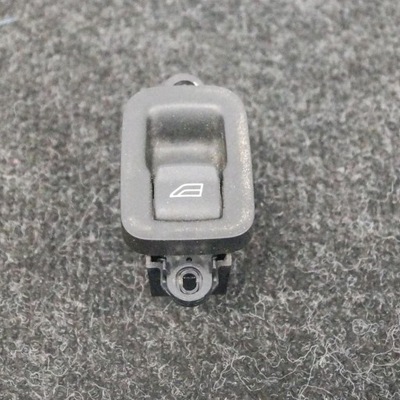 Volvo s40 2005 задня сторона права кнопки вікон фото №1