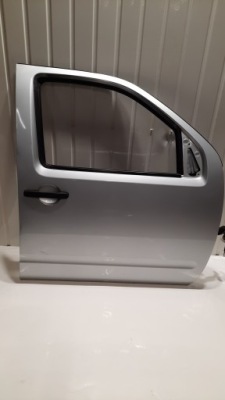 Nissan navara d40 kl0 дверь правое передние перед фото №1