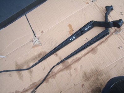 Mazda 5 05-10 важелі двірник r+l europa kpl. фото №1