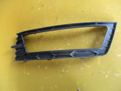 1124/25 решітка бампера лівий перед skoda rapid 5ja807681 фото №1