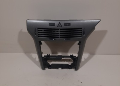 Решётка обдув рамка радио opel astra h фото №1