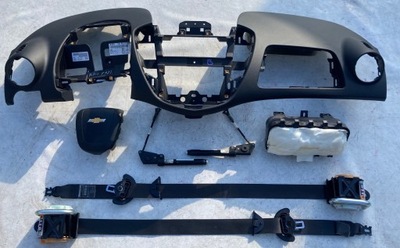 Chevrolet trax приборная панель приборная панель консоль подушки безопасности ремни фото №1