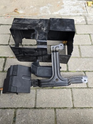 Корпус аккумулятор opel insignia b 2017-2022 фото №1