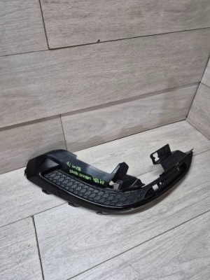 14394. grecale trofeo решётка бампер правый задняя 670200511 фото №1