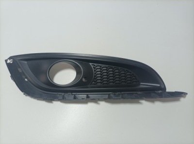 Opel insignia a lift решётка бампера правая фото №1