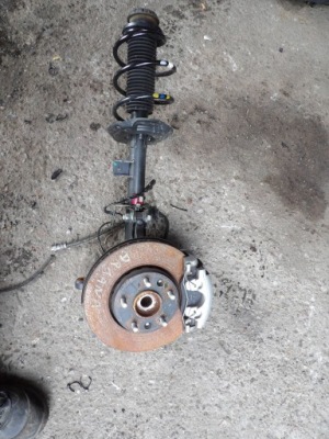 Поворотный кулак правая передняя renault arkana фото №1