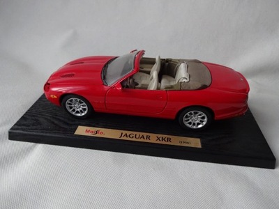 Maisto Jaguar XKR 1998 1:18