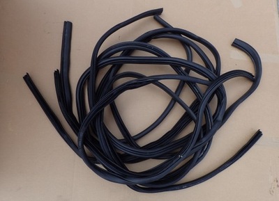 Dw ford escape ущільнювачі двері фото №1