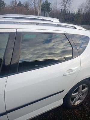 Двері лівий задня peugeot 407 04-11 ewpb фото №1