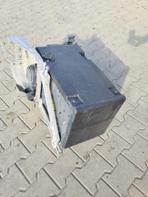 Коробка акумуляторів renault gama range t volvo fh 4 fm 4 fh 5 fm 5 фото №1