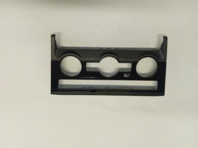 Skoda karoq рестайлінг  57a рамка бардачка 567820075b фото №1