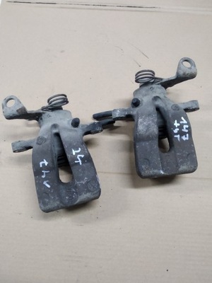 Супорт правий задній правий задня alfa romeo 147 фото №1