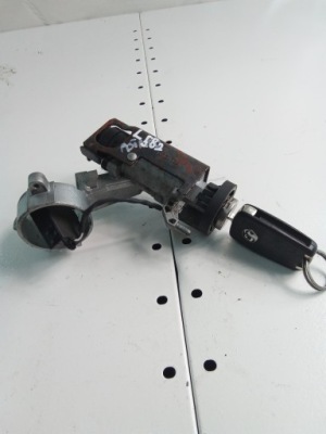 L582 замок зажигания opel astra j 13383062 фото №1