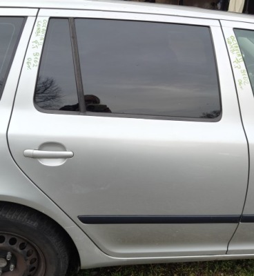 Skoda octavia ii 06r kombi дверь правый задняя 9102 фото №1