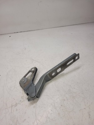 Петля капот левый audi q7 4l 4l0823301 фото №1