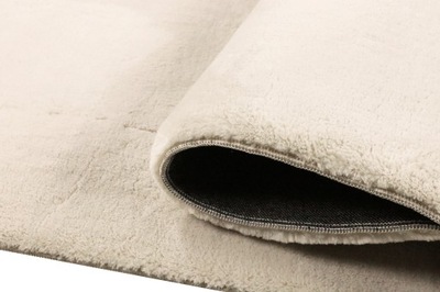 MIĘKKI PLUSZOWY DYWAN 120x180 GŁADKI BEŻOWY -