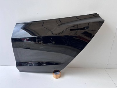 Tesla model 3 дверь левое задняя оригинал фото №1