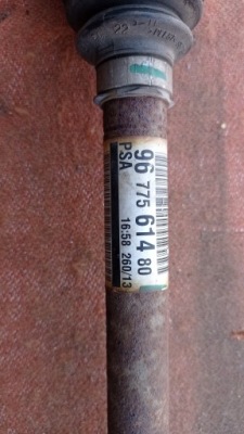 Привідний вал перед ліва peugeot 308 ii t9 9677561480 фото №1