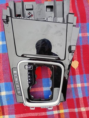 Kia ceed панель рамка бардачок фото №1