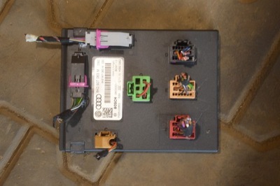 Audi a4 b8 модуль блок управления бортовой сетью 8k0907063m фото №1