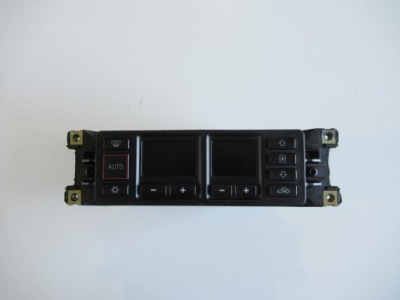 Панель обдув кондиціонера audi a3 8l 8l0820043d фото №1