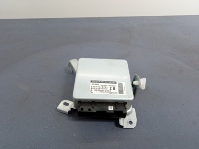 Toyota yaris iii модуль усилителя 89650-0d256 фото №1