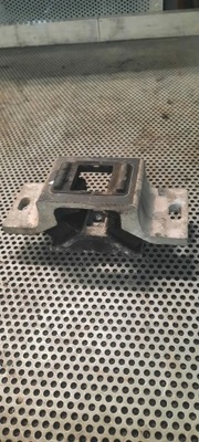 Подушка/ кронштейн коробки передач renault master 8200676867 фото №1