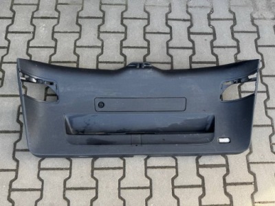 Оббивка кришки багажника задня audi оригінальний номер 8r0867979b фото №1