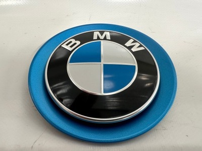 EMBLEMA ŽENKLELIS NA VARIKLIO DANGTĮ BMW I3 I01 7314891 