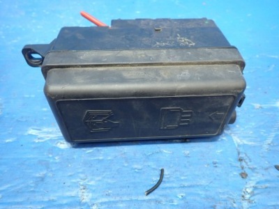 Коробка запобіжників mini оригінальний номер 9240943 фото №1