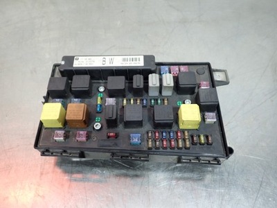 Коробка запобіжників opel astra iii h фото №1