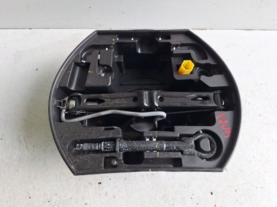 Peugeot 2008 i 12-16 домкрат вкладыш набор фото №1