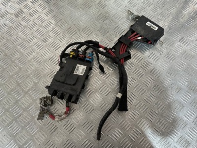 Renault megane iii модуль акумулятор 243800011r фото №1