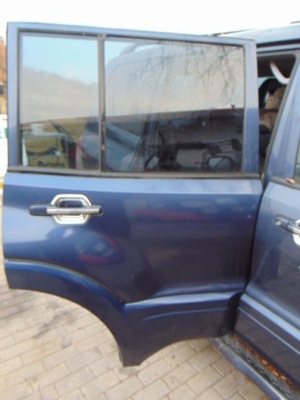 DE PUERTA DERECHA PARTE TRASERA PARTE TRASERA MITSUBISHI PAJERO 3  