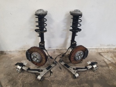 Mercedes gla 156 w156 поворотний кулак амортизатор важіль правий підвіска перед фото №1